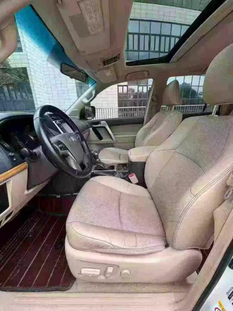 佛山18年丰田普拉多4