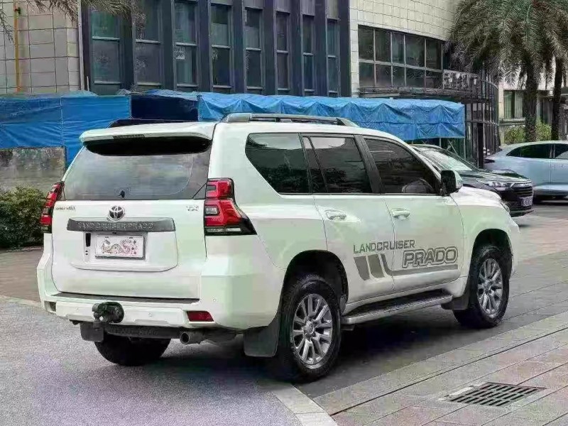 佛山18年丰田普拉多7