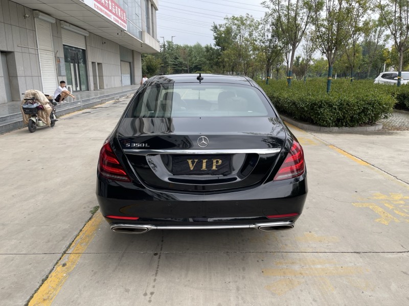 济宁20年奔驰S8