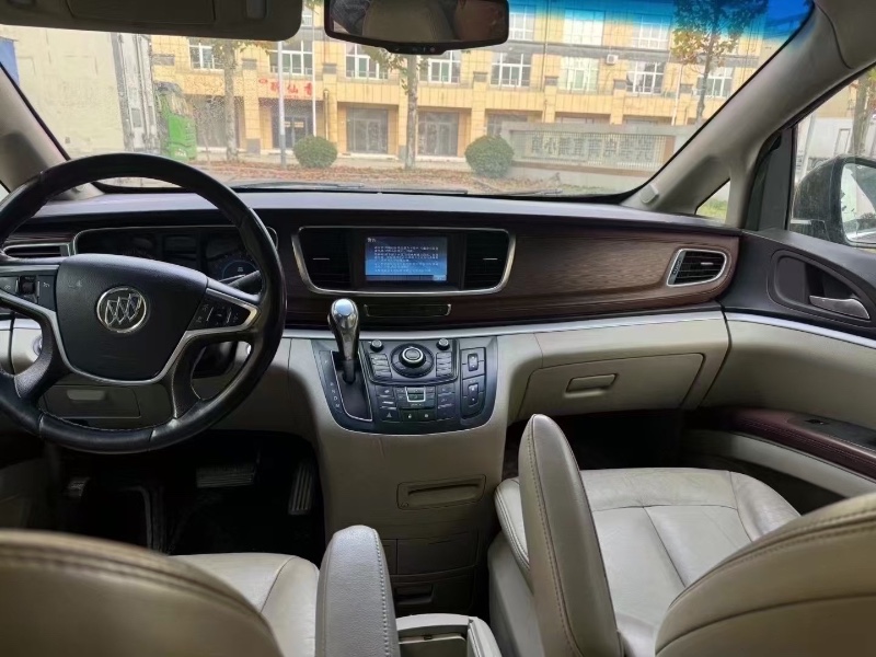 聊城15年别克GL85