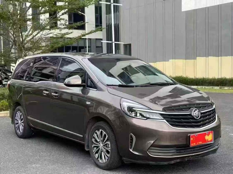 广州22年别克GL82