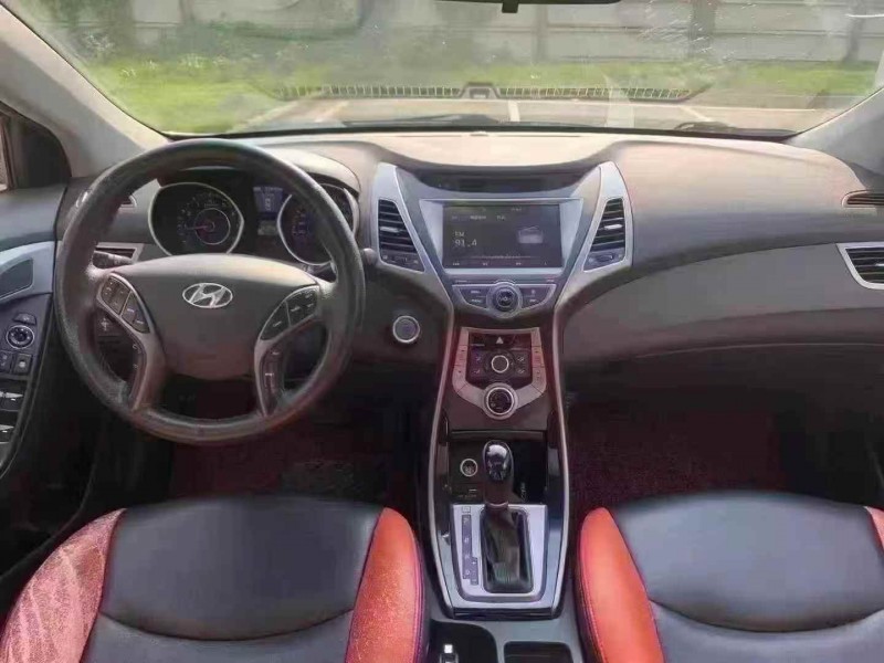 广州17年现代朗动9