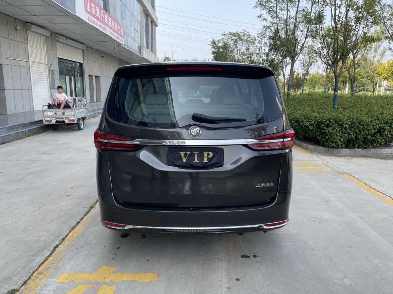 济宁22年别克GL86