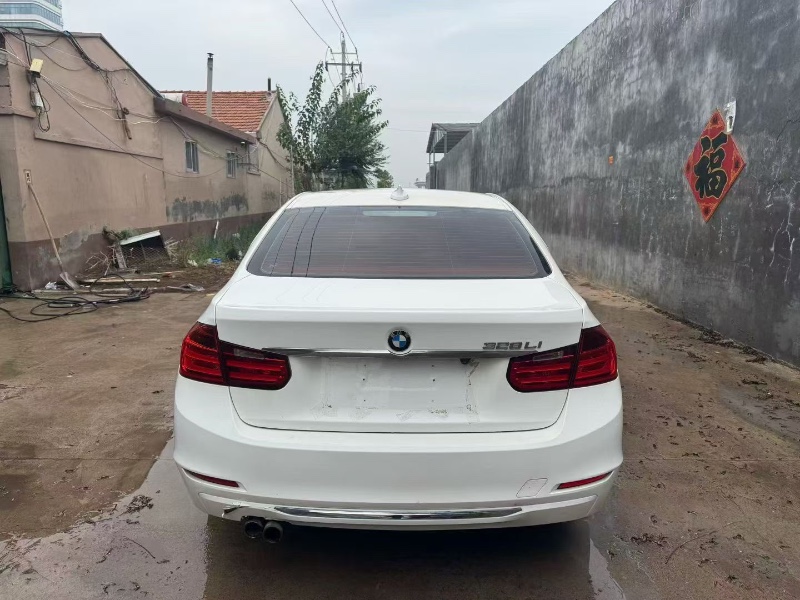 青岛17年宝马3系9