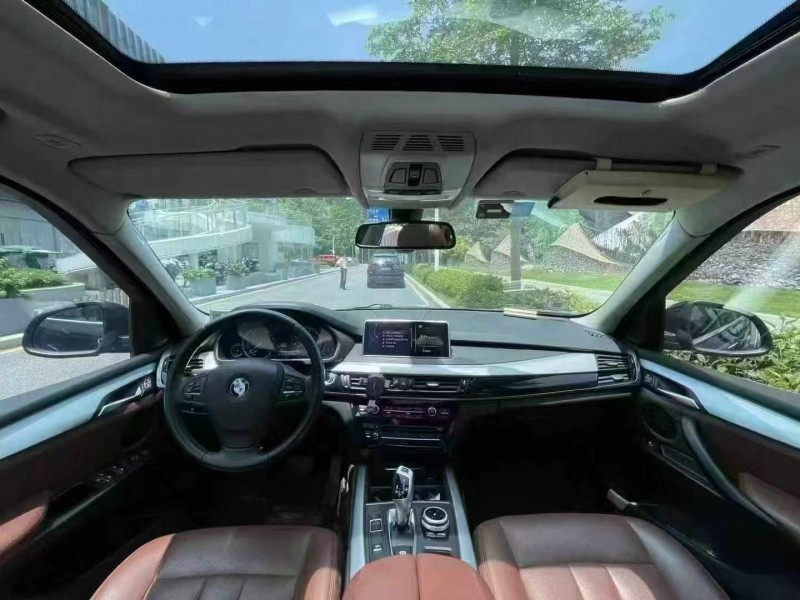 广州18年宝马X57