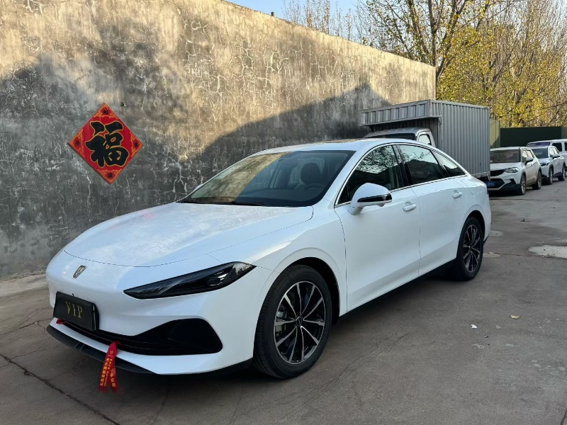 青岛25年荣威D78