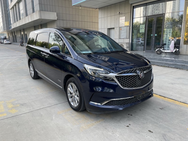 济宁21年别克GL82