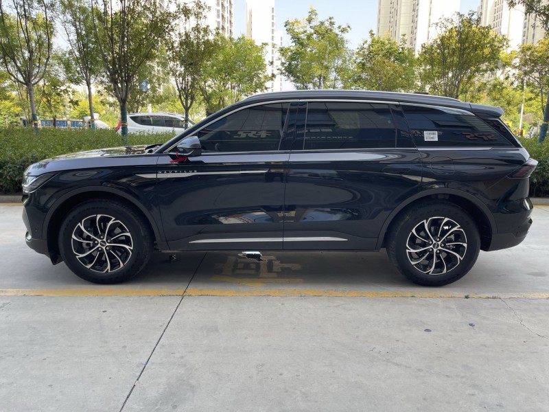 济宁24年林肯航海家9