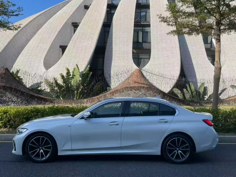 深圳21年宝马3系8