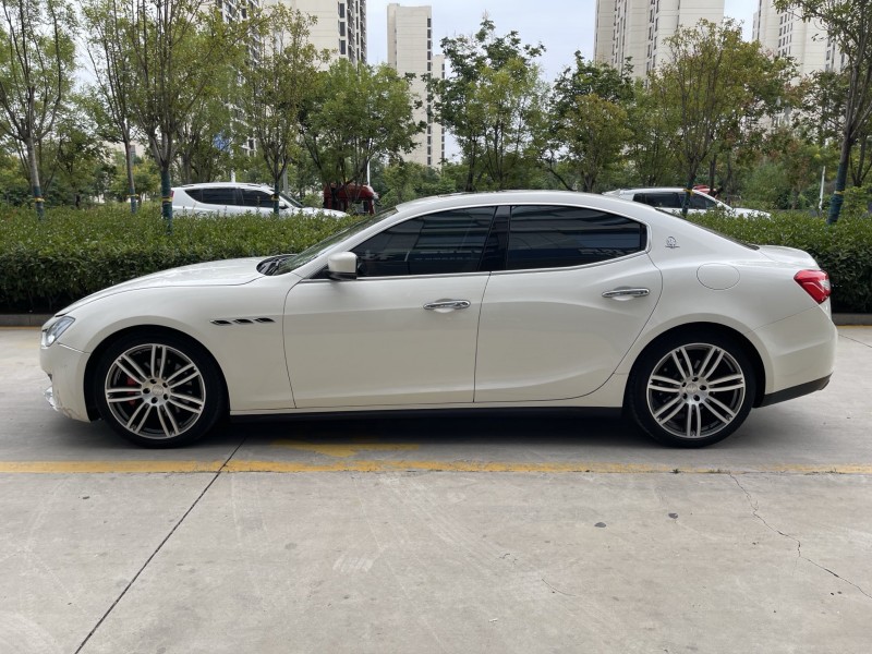 济宁14年玛莎拉蒂Ghibli4