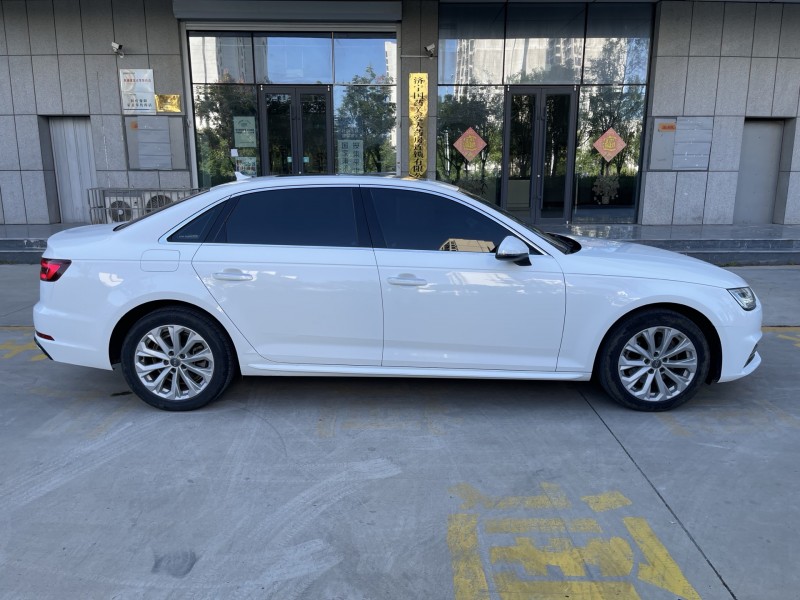 济宁19年奥迪A4L7