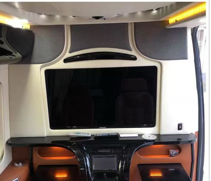 济宁14年奔驰斯宾特5