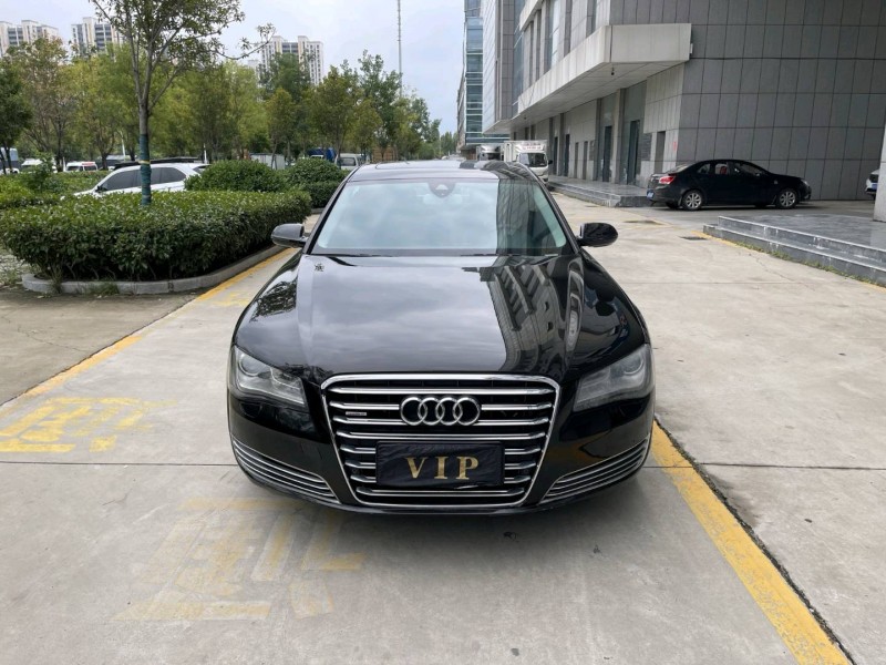 济宁14年奥迪A8L1
