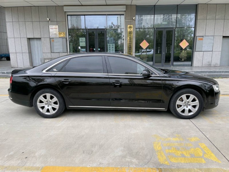 济宁14年奥迪A8L4