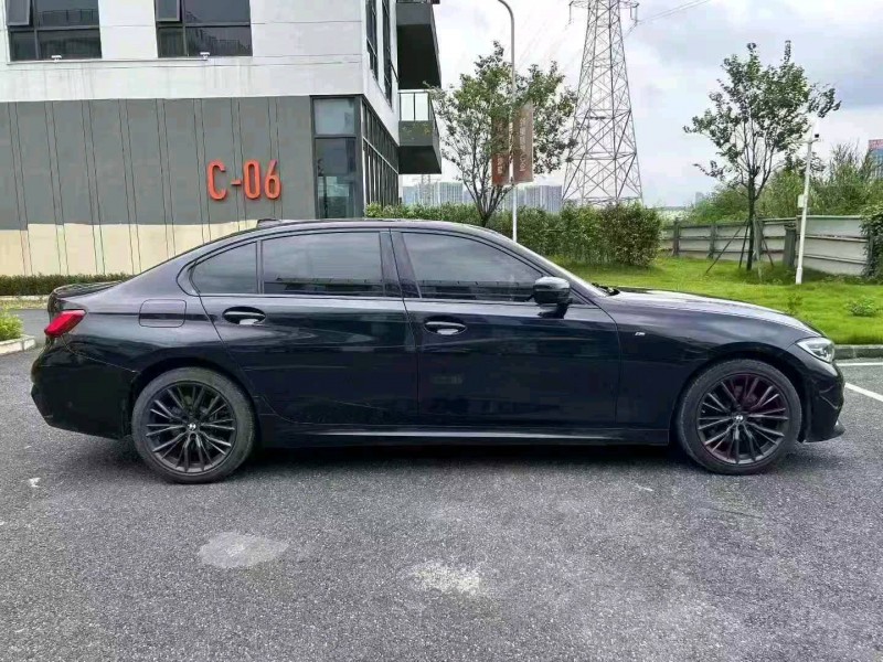 广州22年宝马3系7