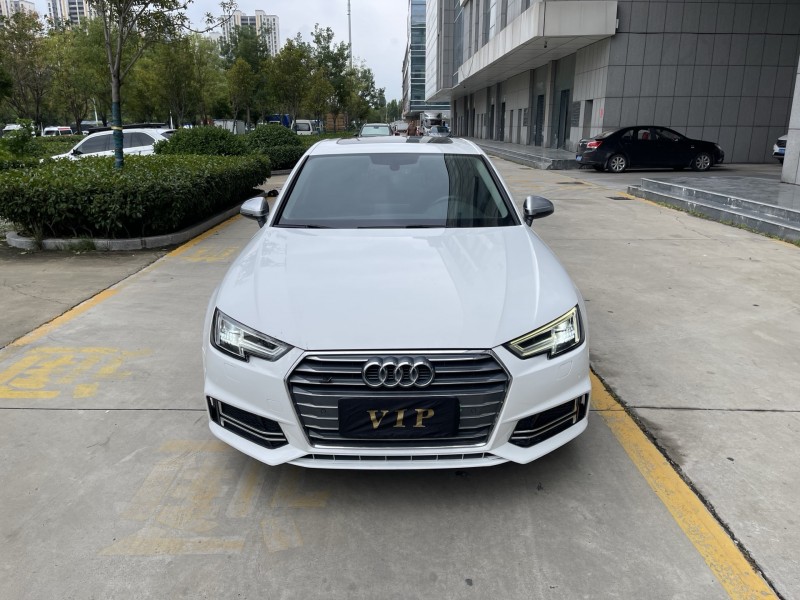济宁19年奥迪A4L1