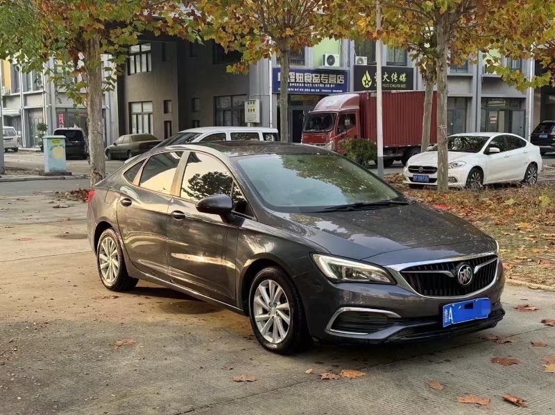 聊城17年别克威朗2