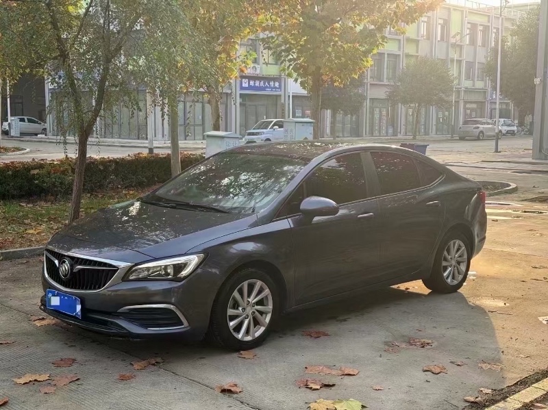 聊城17年别克威朗3