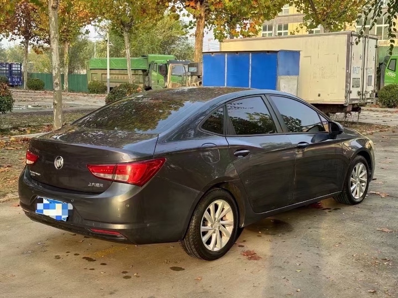 聊城17年别克威朗7