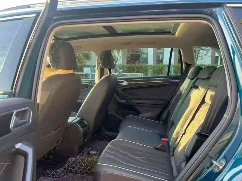 广州22年大众途观8