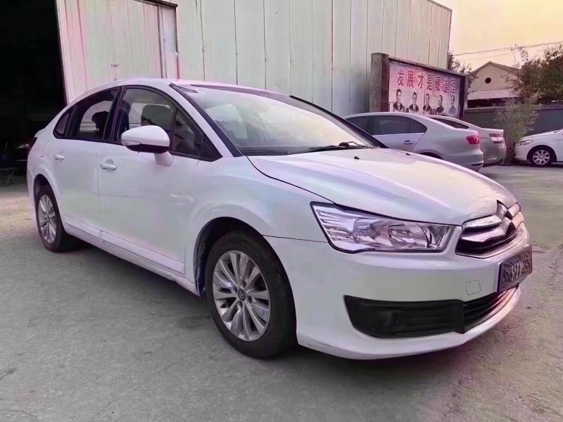 济宁14年雪铁龙世嘉2