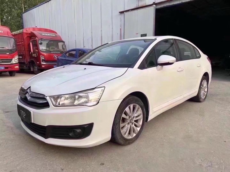 济宁14年雪铁龙世嘉3