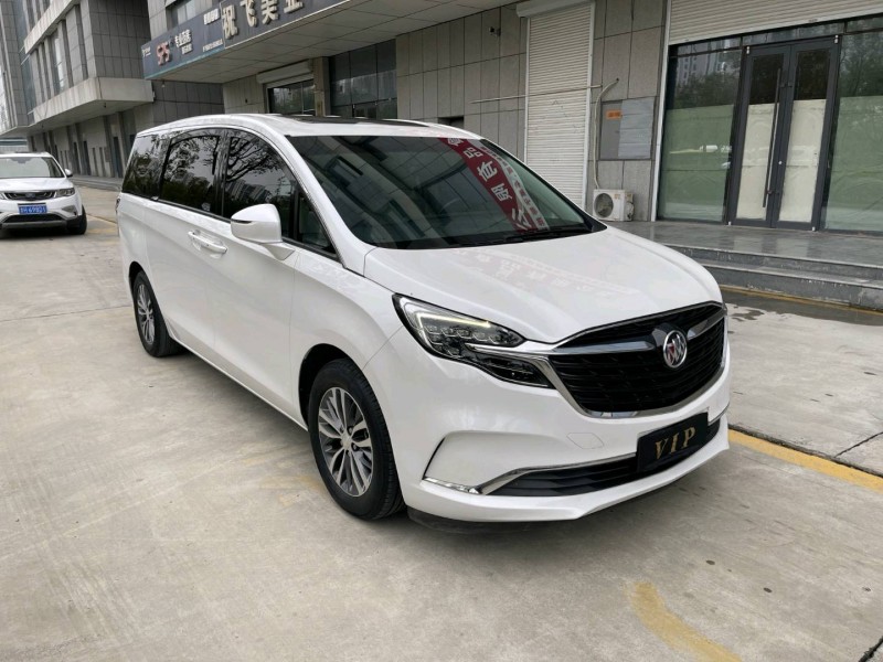 济宁21年别克GL82