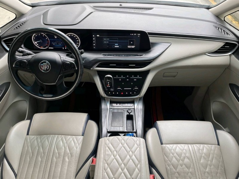 济宁21年别克GL83