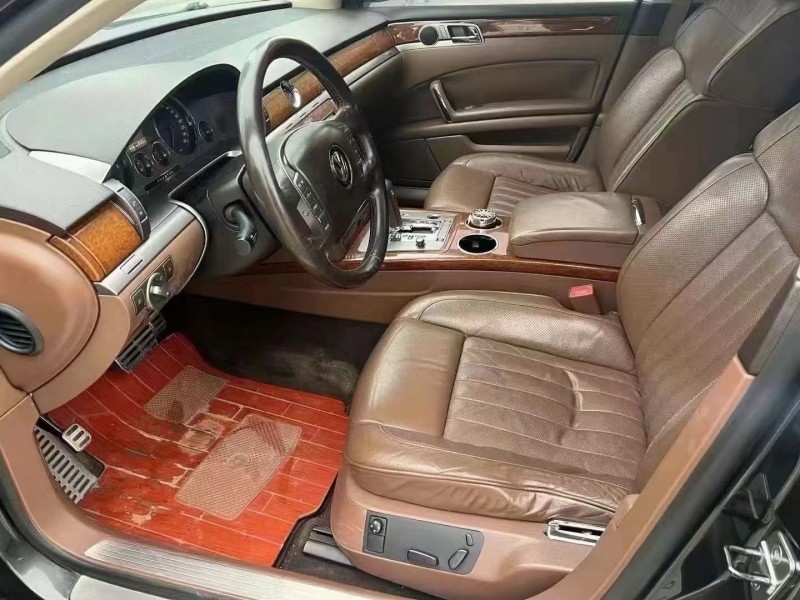 济宁13年大众辉腾4