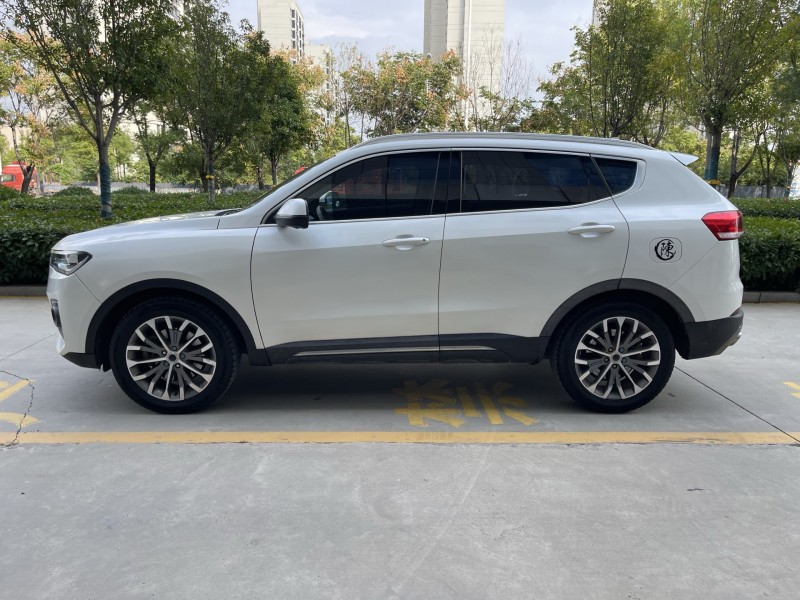 济宁18年哈弗H68