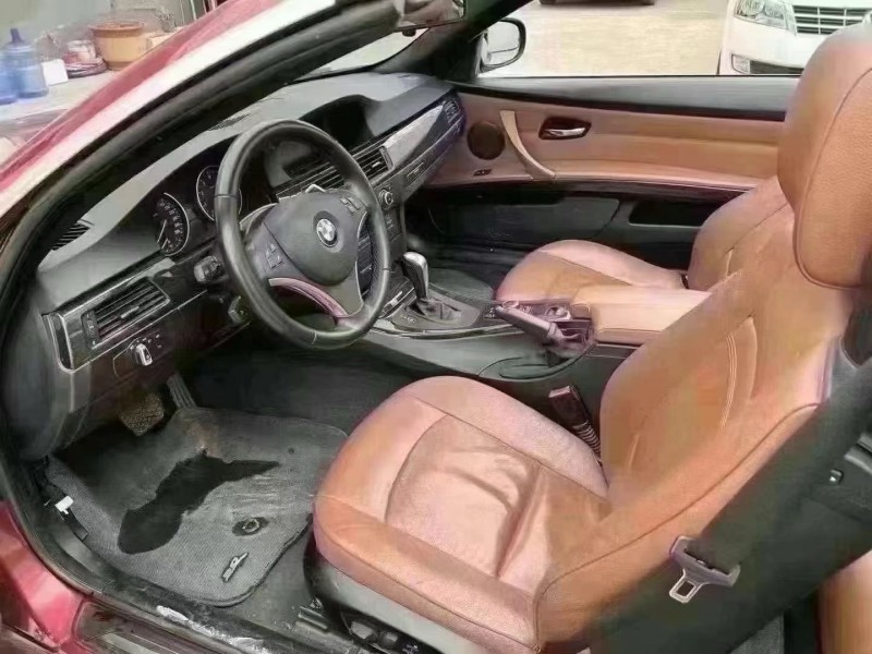 济宁11年宝马3系4