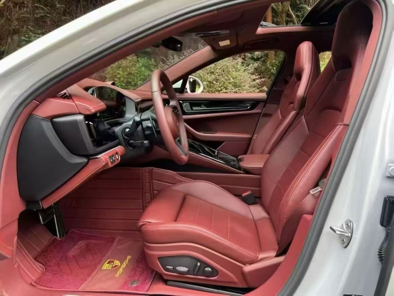 深圳25年保时捷帕拉梅拉2