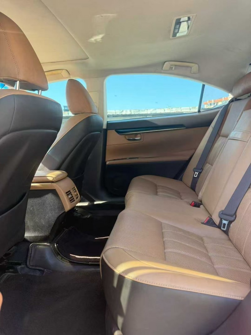 广州17年雷克萨斯ES4