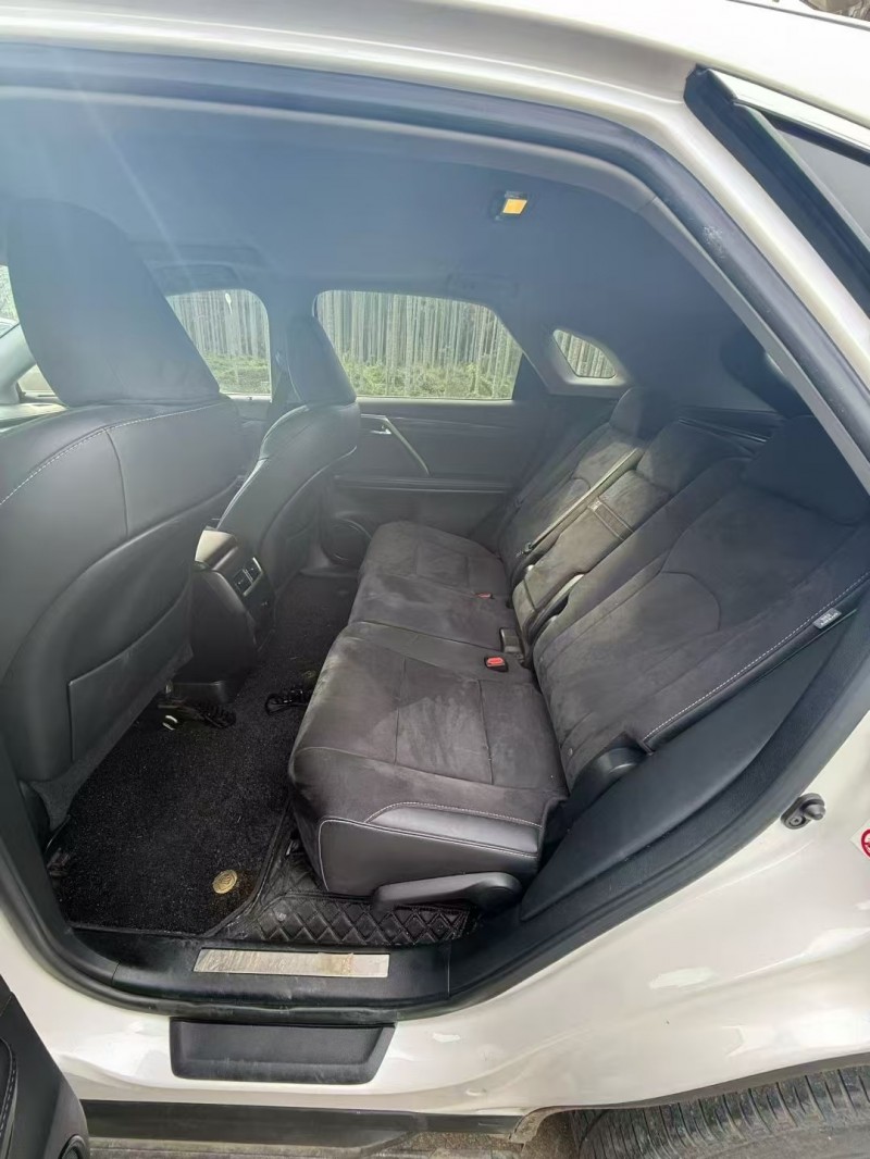 广州17年雷克萨斯RX5