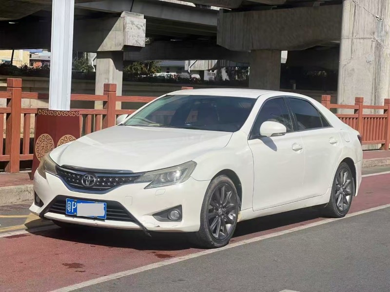 东莞14年丰田锐志2