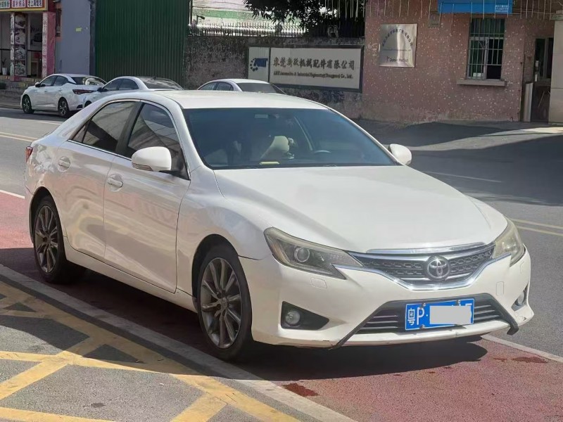 东莞14年丰田锐志3