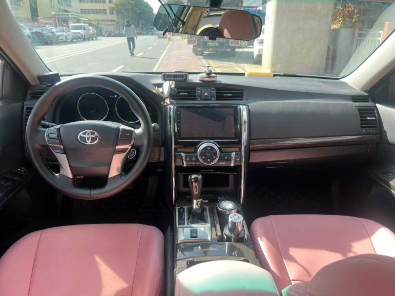 东莞14年丰田锐志5