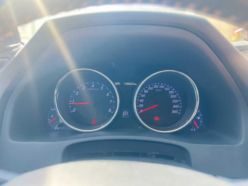 东莞14年丰田锐志8