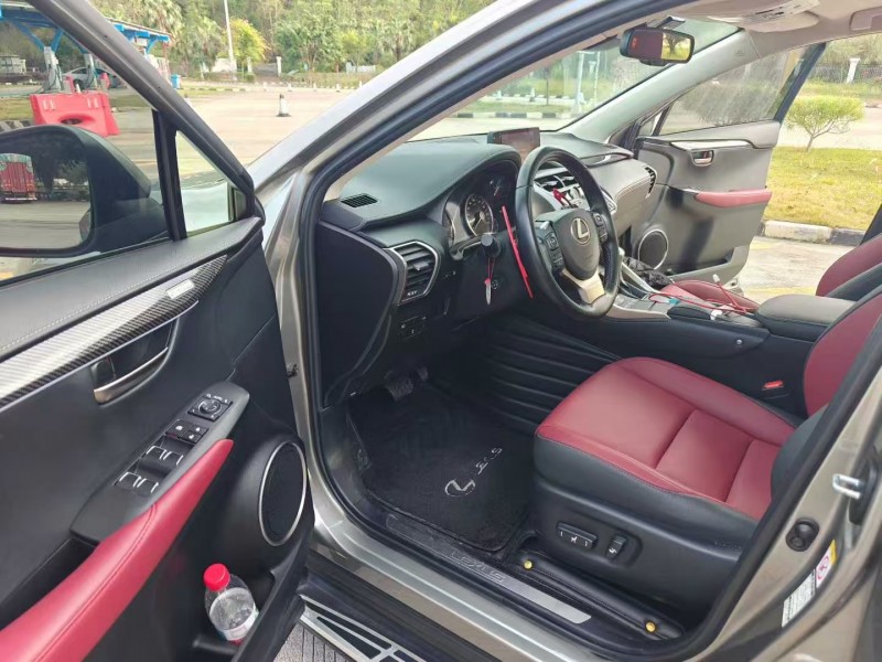 珠海19年雷克萨斯NX8