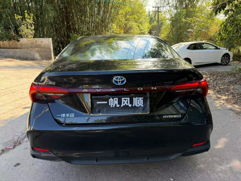 广州22年丰田亚洲龙8