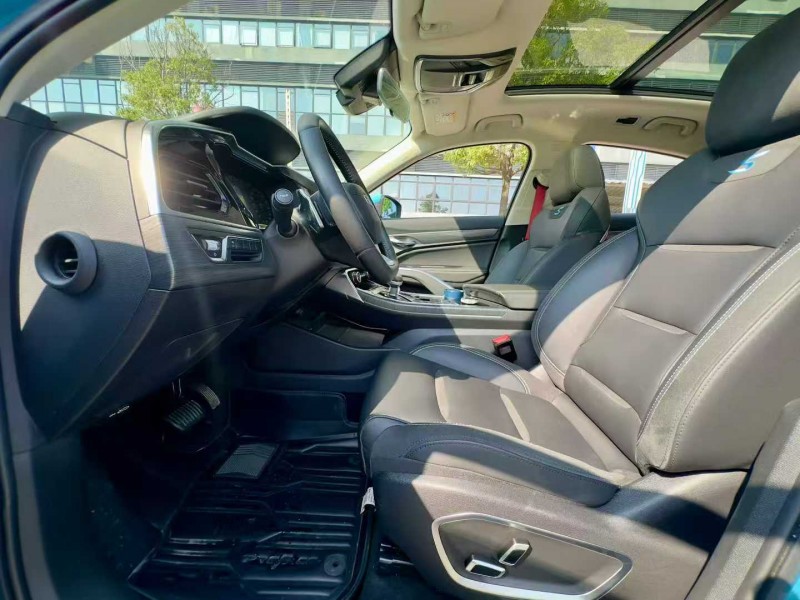 东莞21年吉利星越4