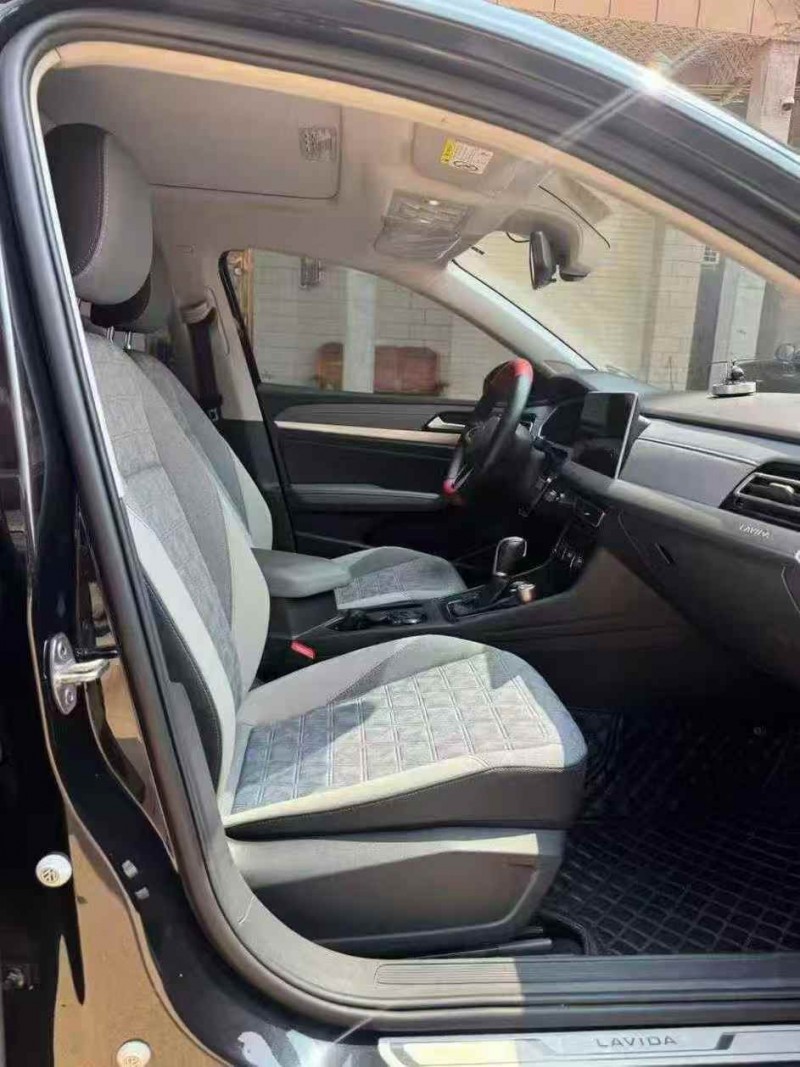 贵港23年大众朗逸8