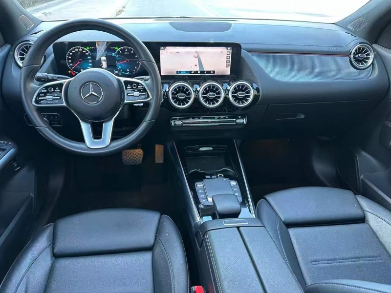 青岛22年奔驰GLA5