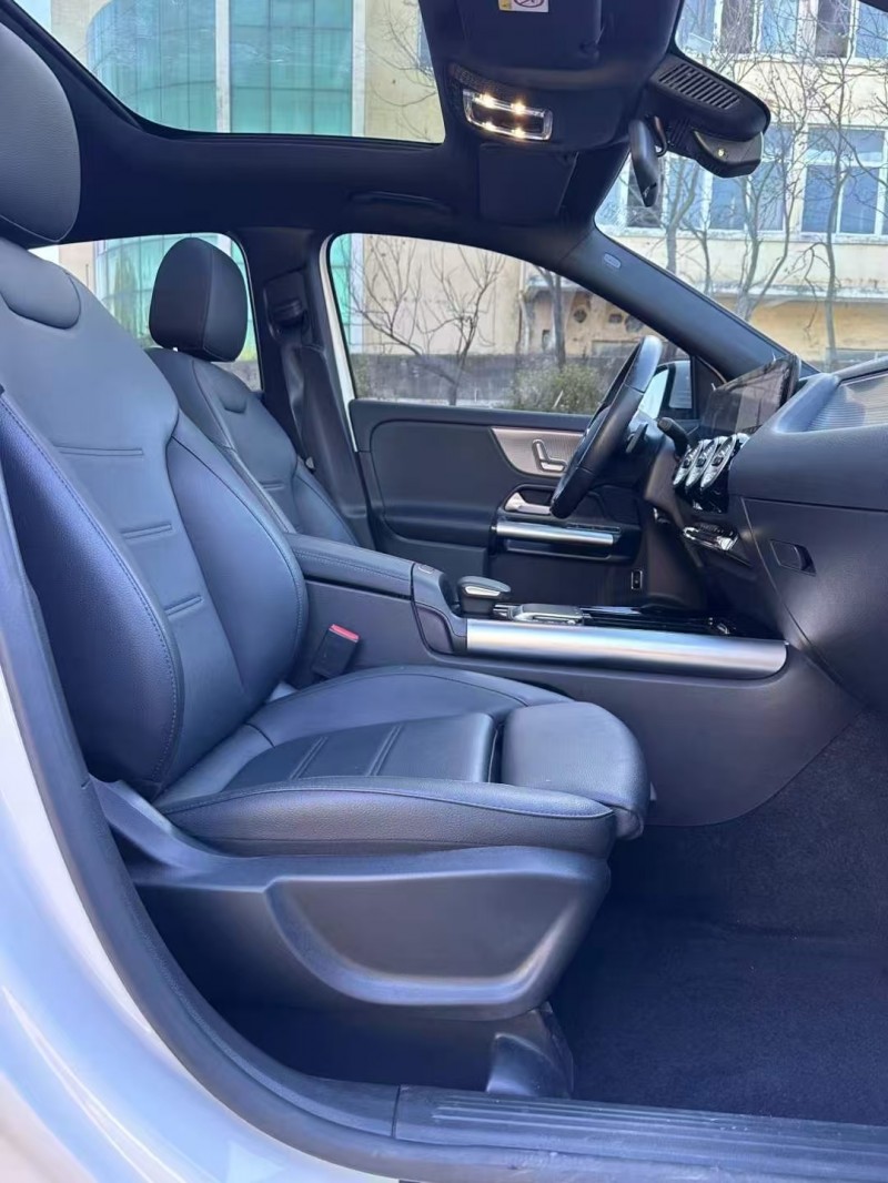 青岛22年奔驰GLA6