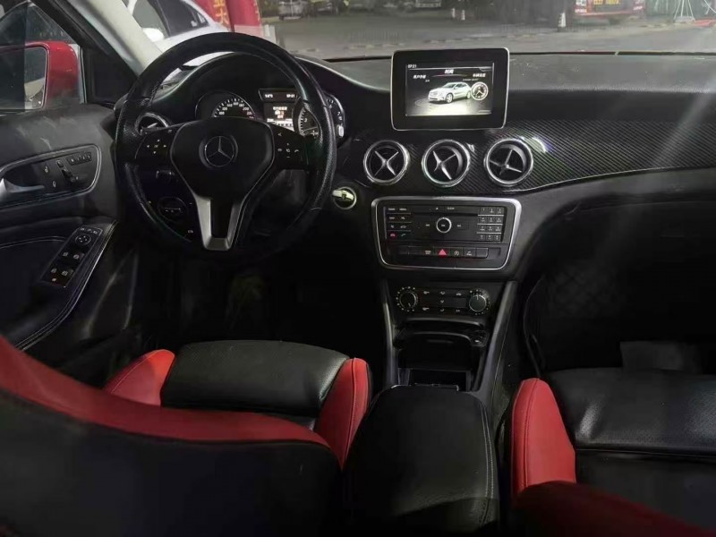 潍坊16年奔驰GLA4