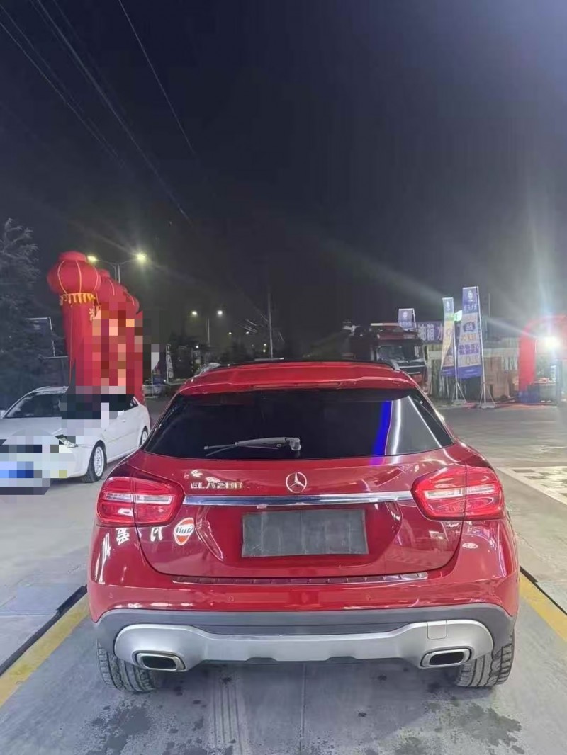 潍坊16年奔驰GLA7