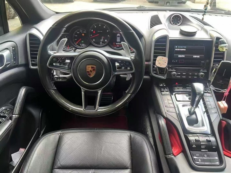 东莞18年保时捷卡宴7