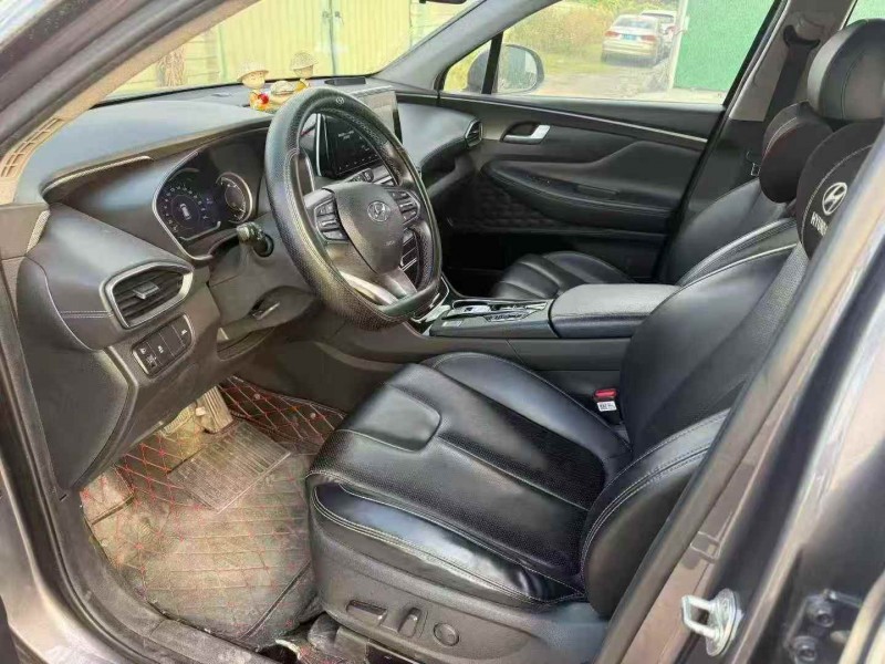 珠海20年现代新胜达5