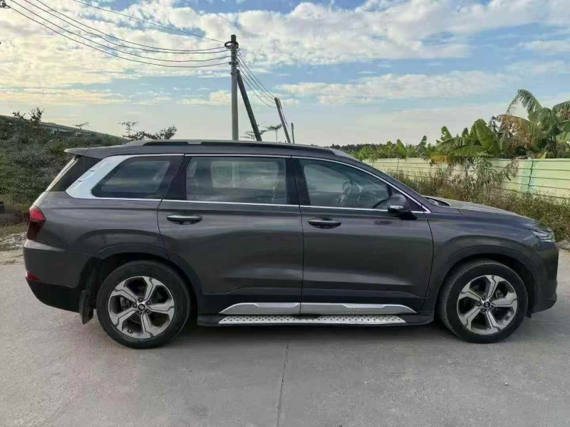 珠海20年现代新胜达8