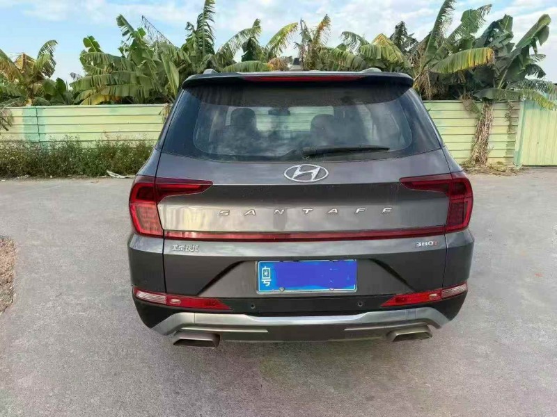 珠海20年现代新胜达9